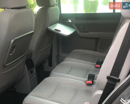 Сірий Фольксваген Туран, об'ємом двигуна 2 л та пробігом 254 тис. км за 7100 $, фото 30 на Automoto.ua