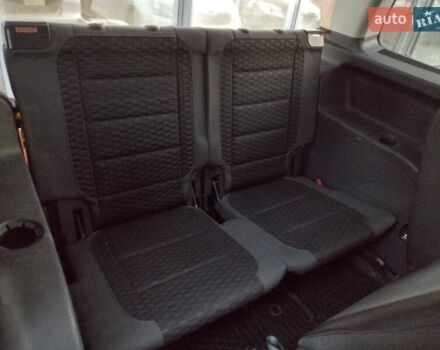 Серый Фольксваген Туран, объемом двигателя 1.6 л и пробегом 256 тыс. км за 6200 $, фото 30 на Automoto.ua