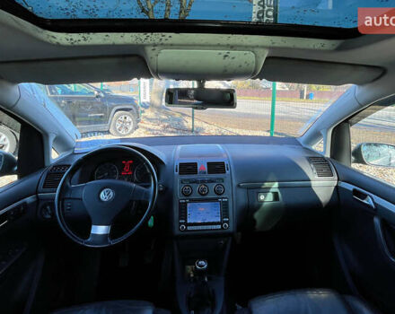 Серый Фольксваген Туран, объемом двигателя 1.39 л и пробегом 242 тыс. км за 7000 $, фото 9 на Automoto.ua