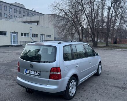 Серый Фольксваген Туран, объемом двигателя 1.9 л и пробегом 250 тыс. км за 3450 $, фото 5 на Automoto.ua