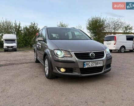 Серый Фольксваген Туран, объемом двигателя 1.39 л и пробегом 257 тыс. км за 7100 $, фото 6 на Automoto.ua