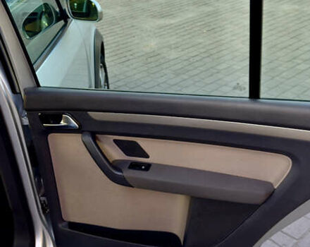 Сірий Фольксваген Туран, об'ємом двигуна 1.6 л та пробігом 218 тис. км за 8400 $, фото 47 на Automoto.ua