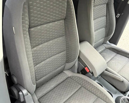 Сірий Фольксваген Туран, об'ємом двигуна 1.9 л та пробігом 226 тис. км за 7900 $, фото 21 на Automoto.ua