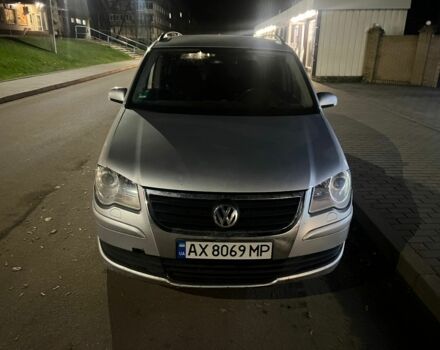 Серый Фольксваген Туран, объемом двигателя 1.9 л и пробегом 360 тыс. км за 6500 $, фото 5 на Automoto.ua