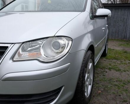 Серый Фольксваген Туран, объемом двигателя 1.4 л и пробегом 211 тыс. км за 5500 $, фото 14 на Automoto.ua