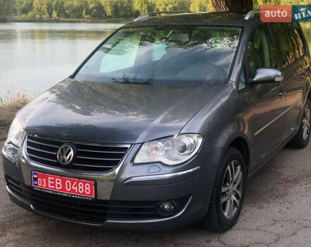 Сірий Фольксваген Туран, об'ємом двигуна 2 л та пробігом 254 тис. км за 7100 $, фото 1 на Automoto.ua