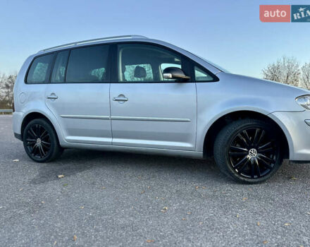 Сірий Фольксваген Туран, об'ємом двигуна 1.4 л та пробігом 248 тис. км за 7500 $, фото 13 на Automoto.ua