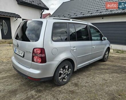 Сірий Фольксваген Туран, об'ємом двигуна 1.97 л та пробігом 315 тис. км за 7100 $, фото 3 на Automoto.ua