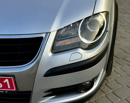 Сірий Фольксваген Туран, об'ємом двигуна 1.6 л та пробігом 218 тис. км за 8400 $, фото 18 на Automoto.ua