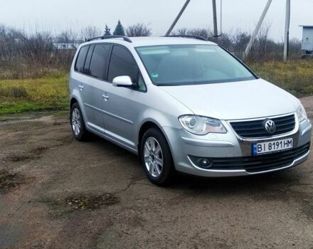 Серый Фольксваген Туран, объемом двигателя 1.9 л и пробегом 260 тыс. км за 6900 $, фото 1 на Automoto.ua