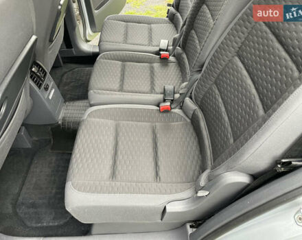 Серый Фольксваген Туран, объемом двигателя 1.9 л и пробегом 263 тыс. км за 7400 $, фото 20 на Automoto.ua