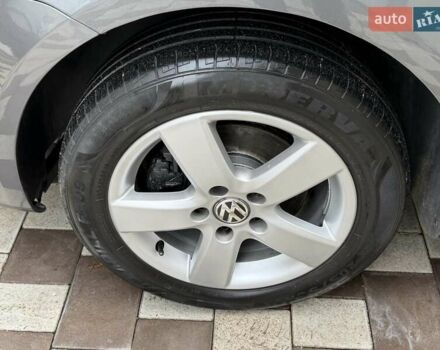 Серый Фольксваген Туран, объемом двигателя 1.6 л и пробегом 251 тыс. км за 6950 $, фото 15 на Automoto.ua
