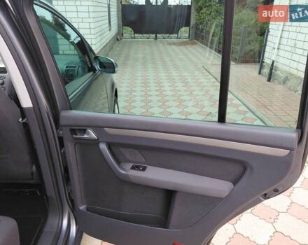 Серый Фольксваген Туран, объемом двигателя 1.6 л и пробегом 196 тыс. км за 7499 $, фото 21 на Automoto.ua