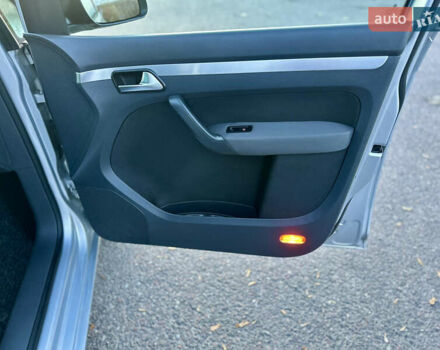 Сірий Фольксваген Туран, об'ємом двигуна 1.4 л та пробігом 248 тис. км за 7500 $, фото 33 на Automoto.ua