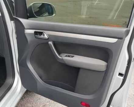 Серый Фольксваген Туран, объемом двигателя 1.6 л и пробегом 254 тыс. км за 7650 $, фото 28 на Automoto.ua