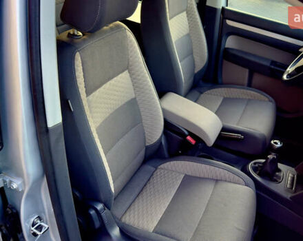 Сірий Фольксваген Туран, об'ємом двигуна 1.6 л та пробігом 218 тис. км за 8400 $, фото 50 на Automoto.ua