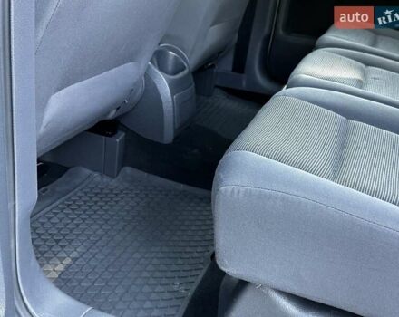 Сірий Фольксваген Туран, об'ємом двигуна 1.6 л та пробігом 230 тис. км за 6750 $, фото 90 на Automoto.ua