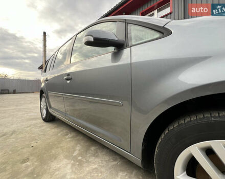 Серый Фольксваген Туран, объемом двигателя 1.6 л и пробегом 217 тыс. км за 8200 $, фото 32 на Automoto.ua