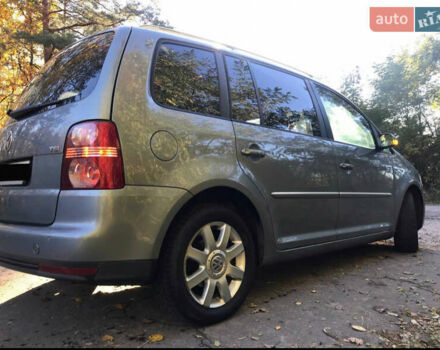 Серый Фольксваген Туран, объемом двигателя 1.4 л и пробегом 268 тыс. км за 6200 $, фото 17 на Automoto.ua