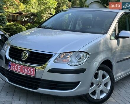 Сірий Фольксваген Туран, об'ємом двигуна 1.6 л та пробігом 230 тис. км за 6750 $, фото 23 на Automoto.ua
