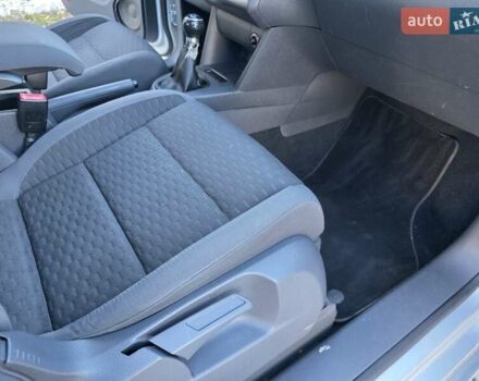 Серый Фольксваген Туран, объемом двигателя 1.6 л и пробегом 225 тыс. км за 6700 $, фото 37 на Automoto.ua