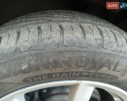 Серый Фольксваген Туран, объемом двигателя 2 л и пробегом 252 тыс. км за 6800 $, фото 11 на Automoto.ua