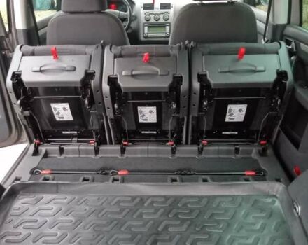 Серый Фольксваген Туран, объемом двигателя 1.4 л и пробегом 217 тыс. км за 7200 $, фото 4 на Automoto.ua