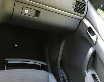 Серый Фольксваген Туран, объемом двигателя 1.4 л и пробегом 268 тыс. км за 6200 $, фото 13 на Automoto.ua