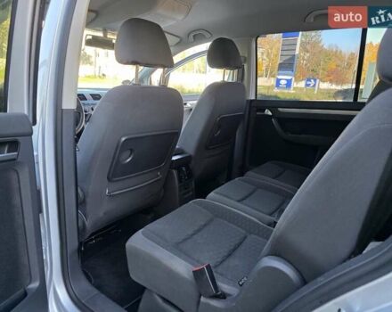 Серый Фольксваген Туран, объемом двигателя 1.6 л и пробегом 225 тыс. км за 6700 $, фото 27 на Automoto.ua