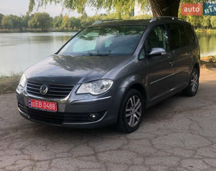 Сірий Фольксваген Туран, об'ємом двигуна 2 л та пробігом 254 тис. км за 6700 $, фото 3 на Automoto.ua