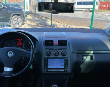 Серый Фольксваген Туран, объемом двигателя 1.39 л и пробегом 242 тыс. км за 7000 $, фото 10 на Automoto.ua