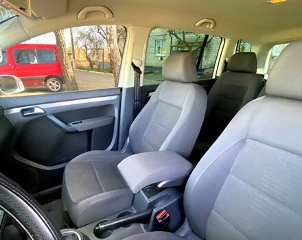 Сірий Фольксваген Туран, об'ємом двигуна 1.4 л та пробігом 242 тис. км за 7000 $, фото 4 на Automoto.ua