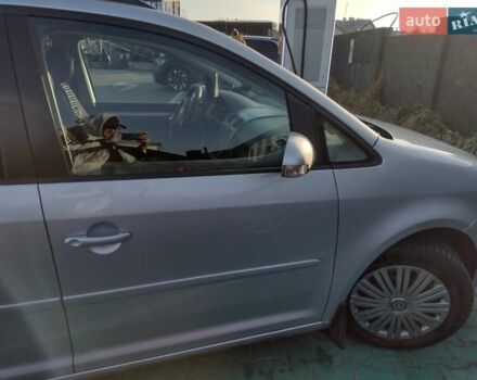 Серый Фольксваген Туран, объемом двигателя 1.6 л и пробегом 256 тыс. км за 6200 $, фото 7 на Automoto.ua