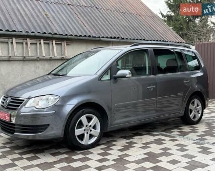Серый Фольксваген Туран, объемом двигателя 1.6 л и пробегом 251 тыс. км за 6950 $, фото 10 на Automoto.ua