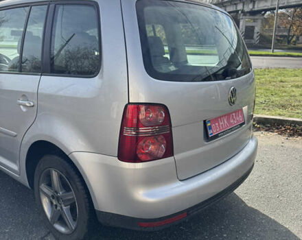 Серый Фольксваген Туран, объемом двигателя 1.6 л и пробегом 199 тыс. км за 7699 $, фото 10 на Automoto.ua