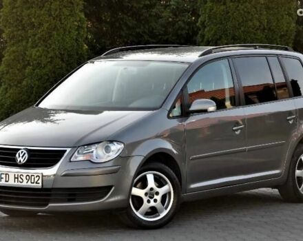 Серый Фольксваген Туран, объемом двигателя 0 л и пробегом 227 тыс. км за 2000 $, фото 1 на Automoto.ua