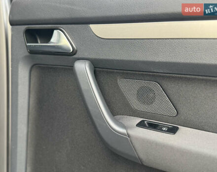 Серый Фольксваген Туран, объемом двигателя 1.4 л и пробегом 210 тыс. км за 5899 $, фото 62 на Automoto.ua