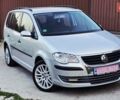 Сірий Фольксваген Туран, об'ємом двигуна 1.6 л та пробігом 225 тис. км за 7777 $, фото 5 на Automoto.ua