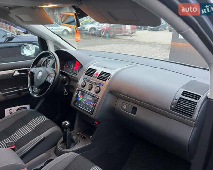 Серый Фольксваген Туран, объемом двигателя 1.4 л и пробегом 189 тыс. км за 7700 $, фото 13 на Automoto.ua