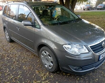 Сірий Фольксваген Туран, об'ємом двигуна 2 л та пробігом 382 тис. км за 5000 $, фото 5 на Automoto.ua