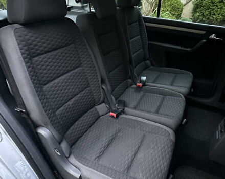 Серый Фольксваген Туран, объемом двигателя 1.6 л и пробегом 211 тыс. км за 7450 $, фото 33 на Automoto.ua