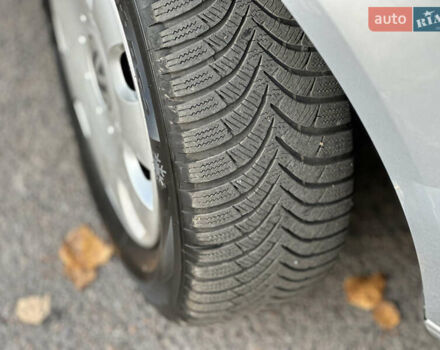 Сірий Фольксваген Туран, об'ємом двигуна 1.6 л та пробігом 196 тис. км за 8199 $, фото 6 на Automoto.ua