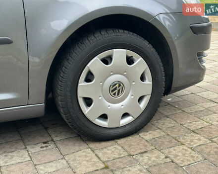 Серый Фольксваген Туран, объемом двигателя 1.6 л и пробегом 210 тыс. км за 7350 $, фото 22 на Automoto.ua