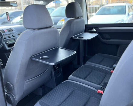 Серый Фольксваген Туран, объемом двигателя 1.4 л и пробегом 175 тыс. км за 7500 $, фото 9 на Automoto.ua