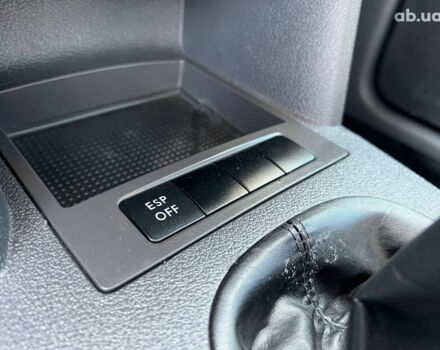 Серый Фольксваген Туран, объемом двигателя 1.6 л и пробегом 254 тыс. км за 7590 $, фото 28 на Automoto.ua