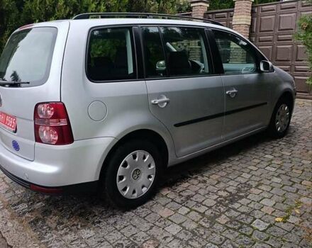 Сірий Фольксваген Туран, об'ємом двигуна 1.6 л та пробігом 216 тис. км за 7700 $, фото 26 на Automoto.ua