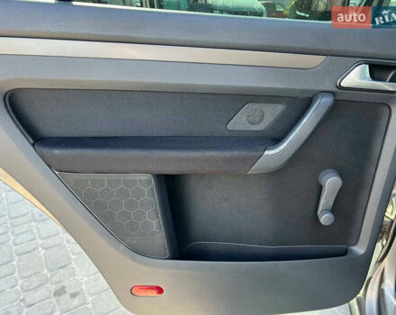 Сірий Фольксваген Туран, об'ємом двигуна 1.6 л та пробігом 254 тис. км за 7590 $, фото 30 на Automoto.ua