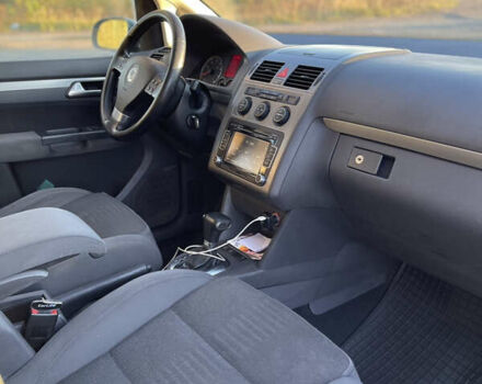 Серый Фольксваген Туран, объемом двигателя 1.39 л и пробегом 196 тыс. км за 7700 $, фото 17 на Automoto.ua