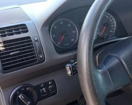 Серый Фольксваген Туран, объемом двигателя 1.9 л и пробегом 235 тыс. км за 8500 $, фото 19 на Automoto.ua