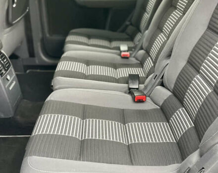 Серый Фольксваген Туран, объемом двигателя 1.6 л и пробегом 220 тыс. км за 8600 $, фото 45 на Automoto.ua